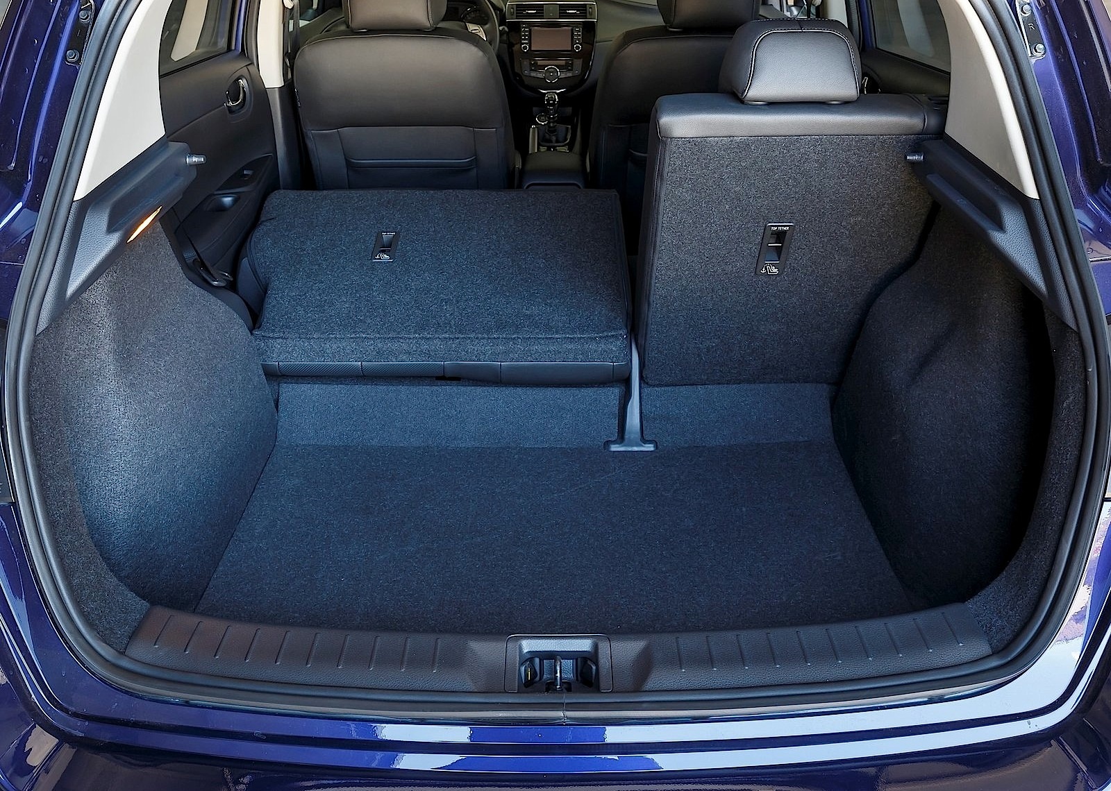 Nissan Almera / Pulsar 5 Doors photo 84