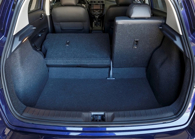 Nissan Almera / Pulsar 5 Doors photo 84