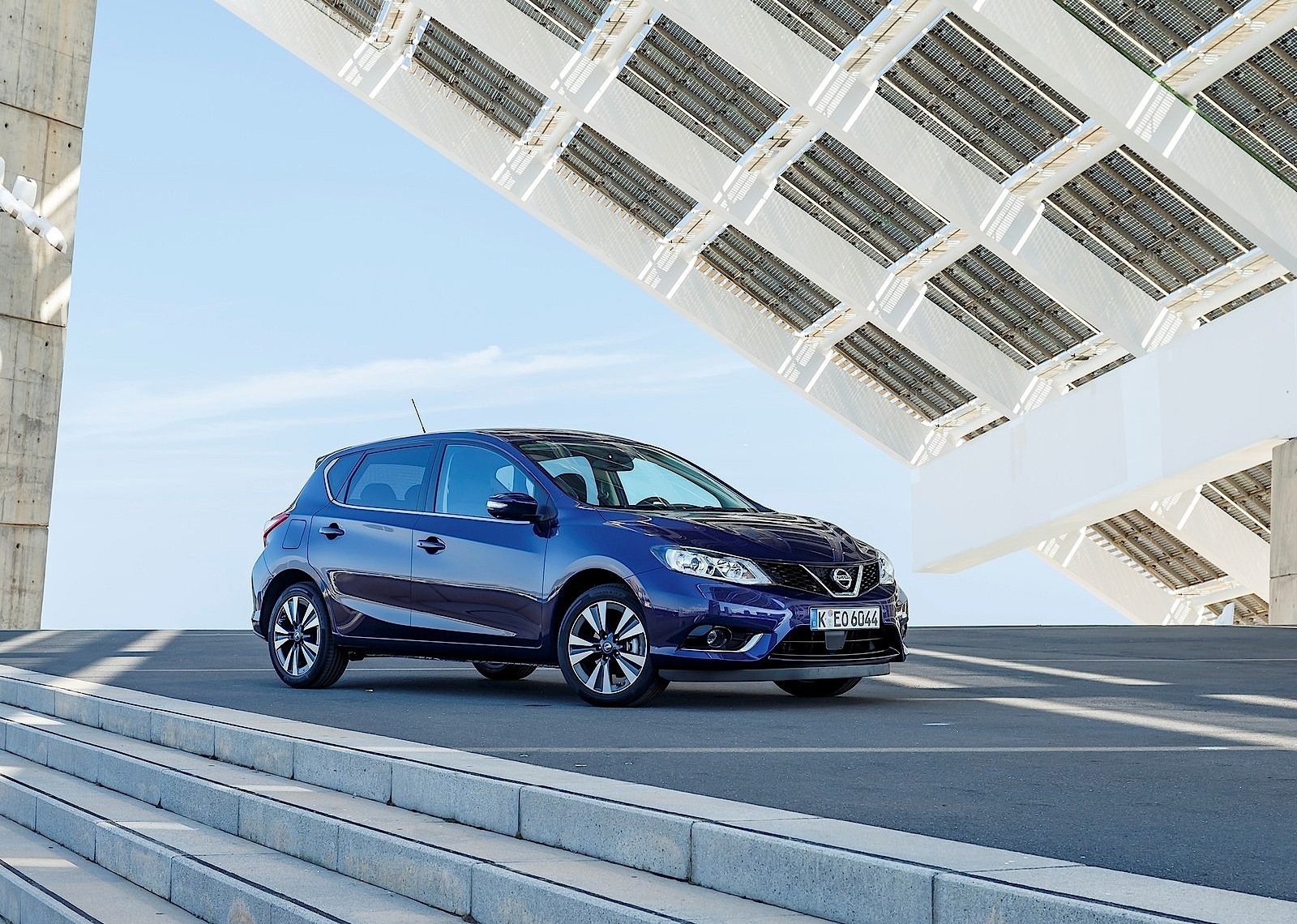 Nissan Almera / Pulsar 5 Doors photo 9