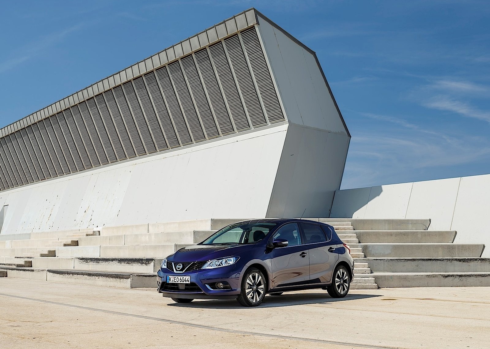 Nissan Almera / Pulsar 5 Doors photo 13