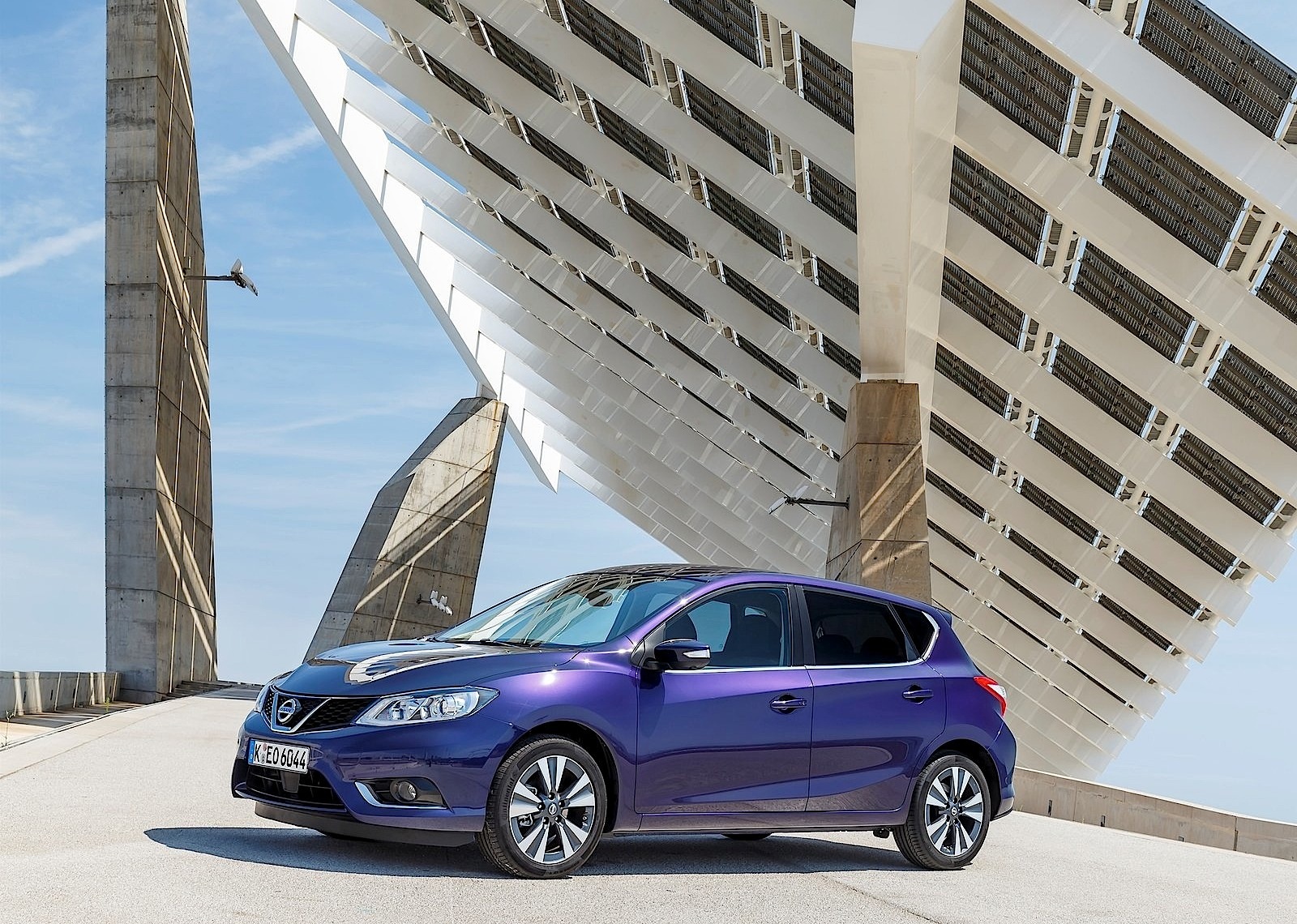 Nissan Almera / Pulsar 5 Doors photo 15