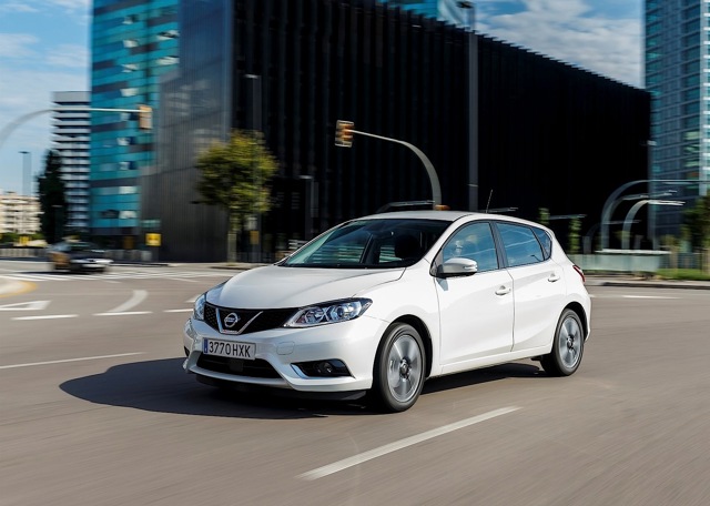 Nissan Almera / Pulsar 5 Doors photo 16