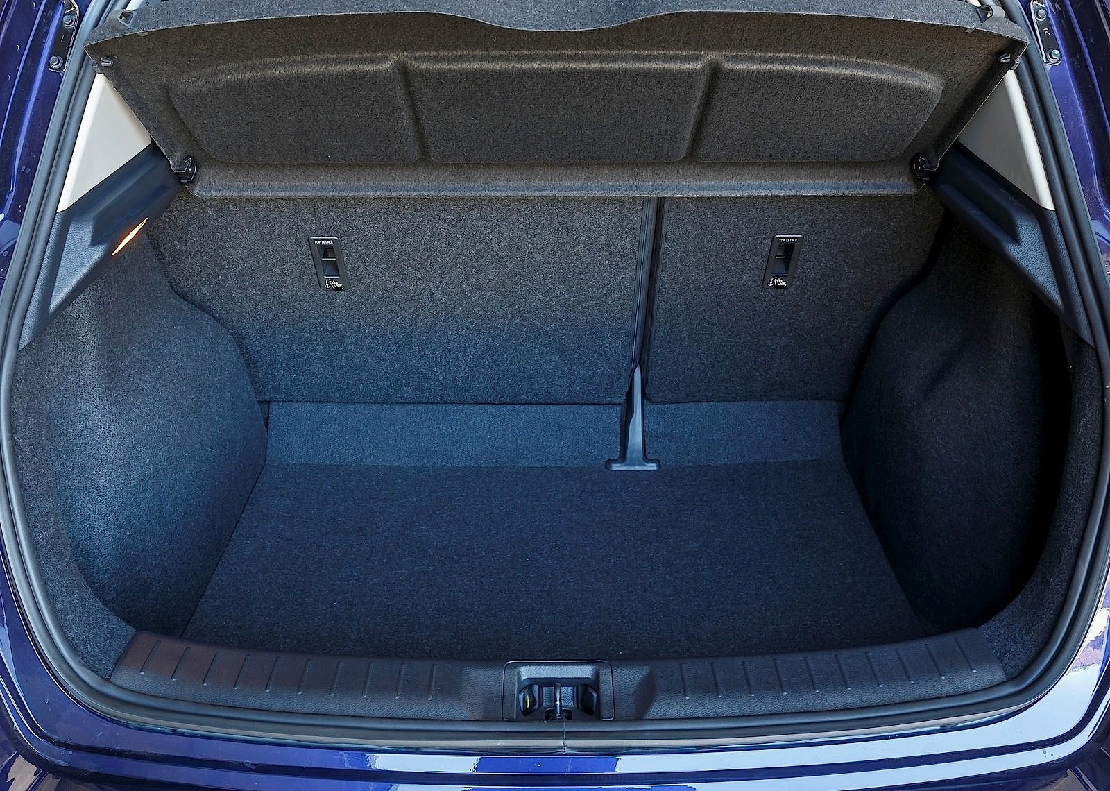 Nissan Almera / Pulsar 5 Doors photo 73