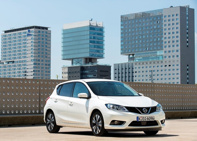 Nissan Almera / Pulsar 5 Doors photo 28