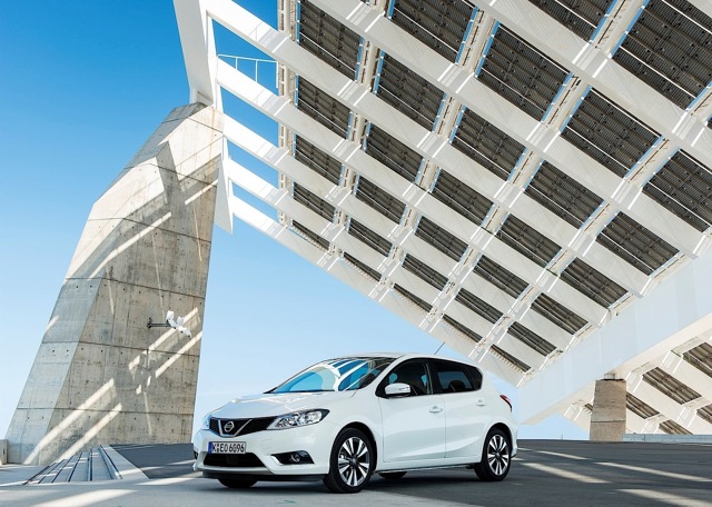 Nissan Almera / Pulsar 5 Doors photo 34
