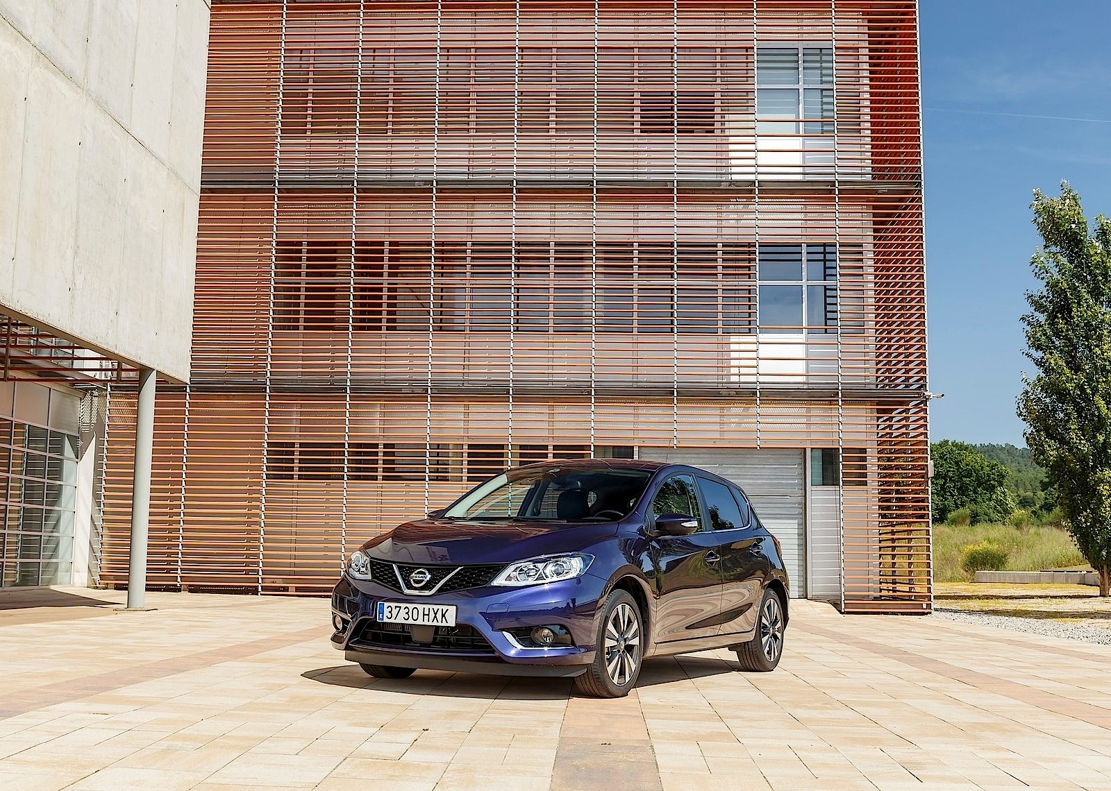 Nissan Almera / Pulsar 5 Doors photo 38