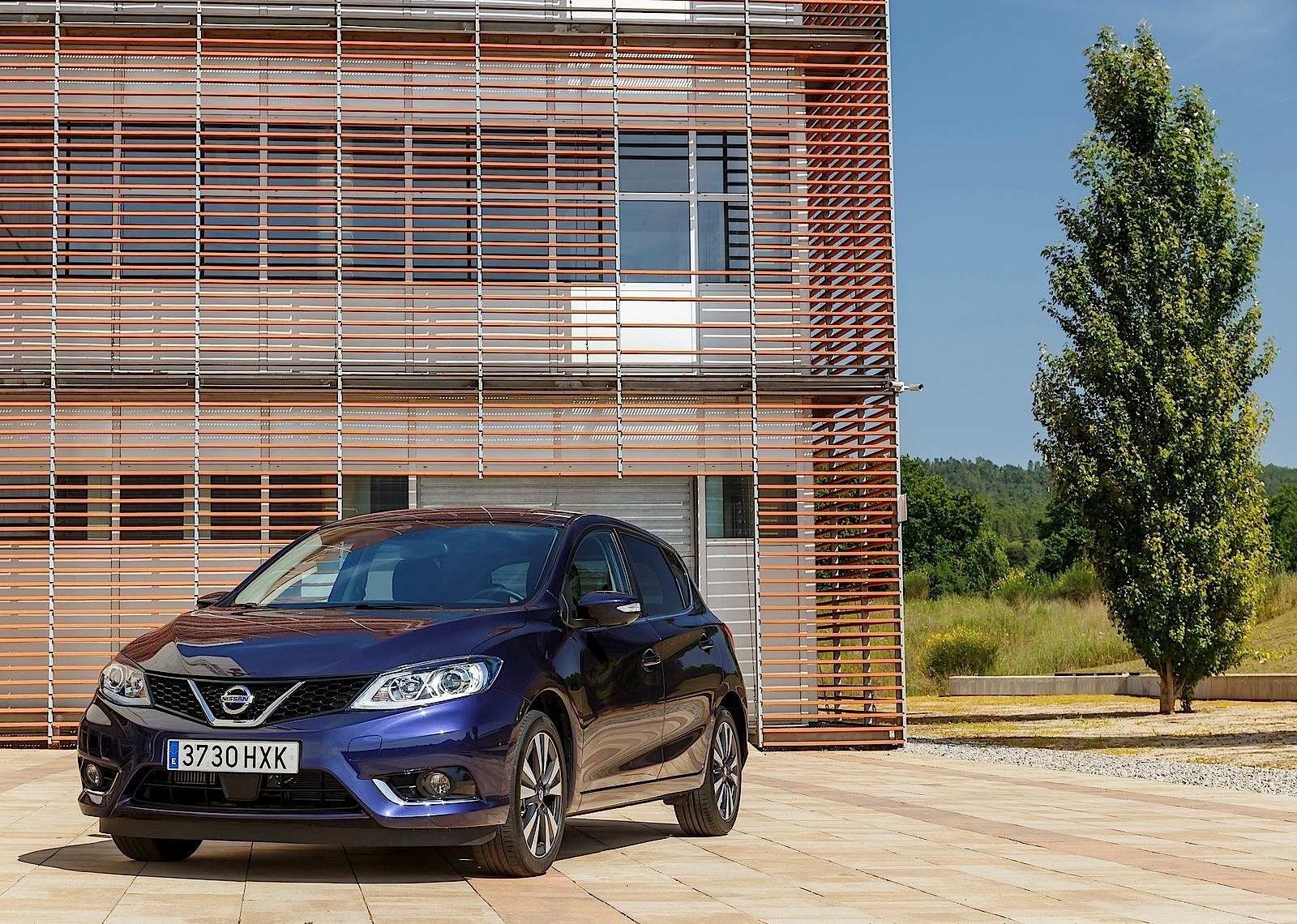 Nissan Almera / Pulsar 5 Doors photo 39