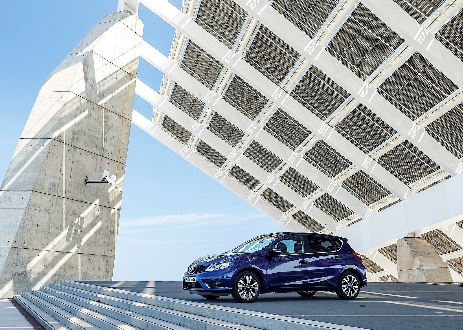 Nissan Almera / Pulsar 5 Doors photo 43