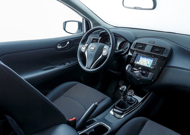 Nissan Almera / Pulsar 5 Doors photo 76