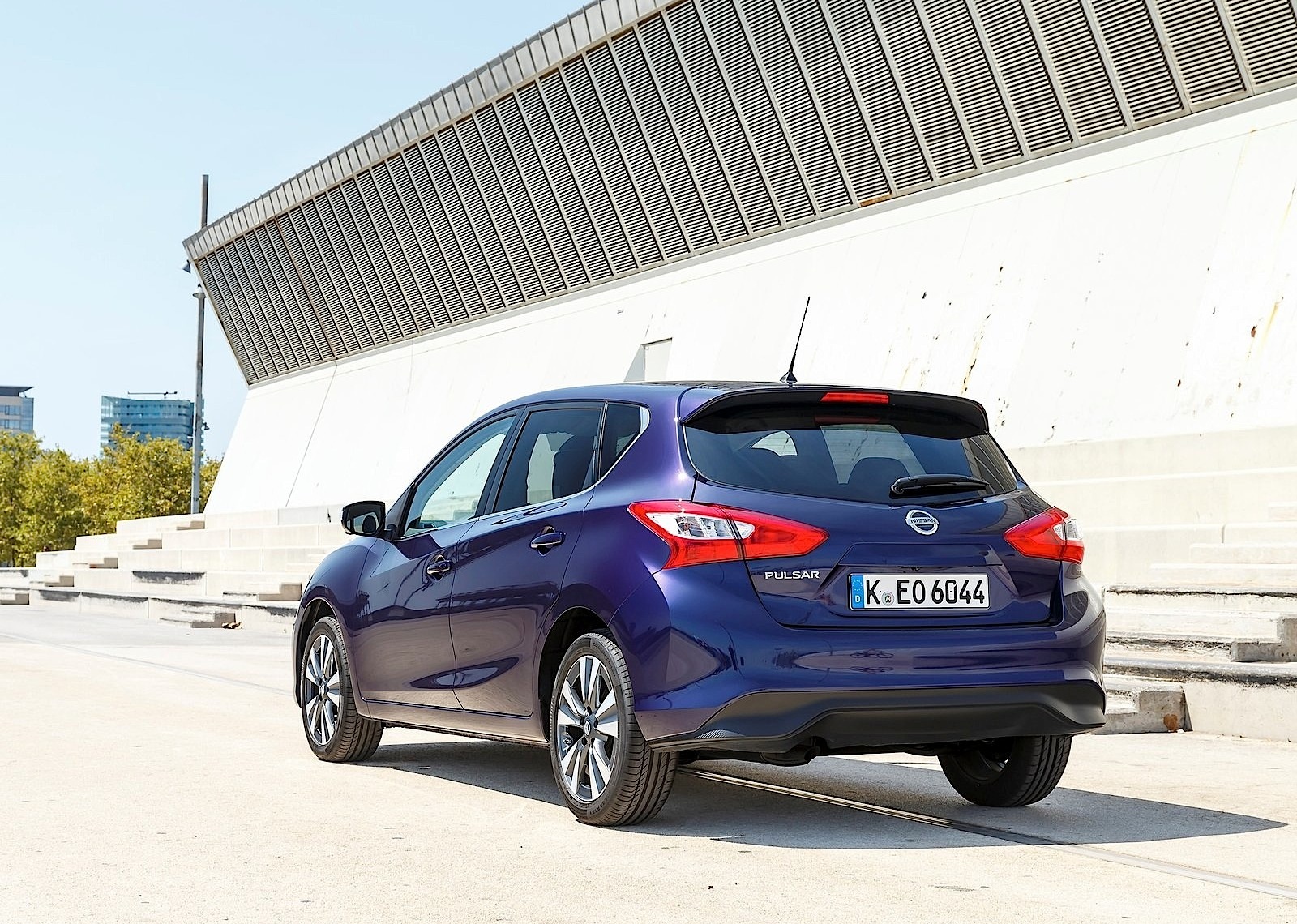 Nissan Almera / Pulsar 5 Doors photo 58