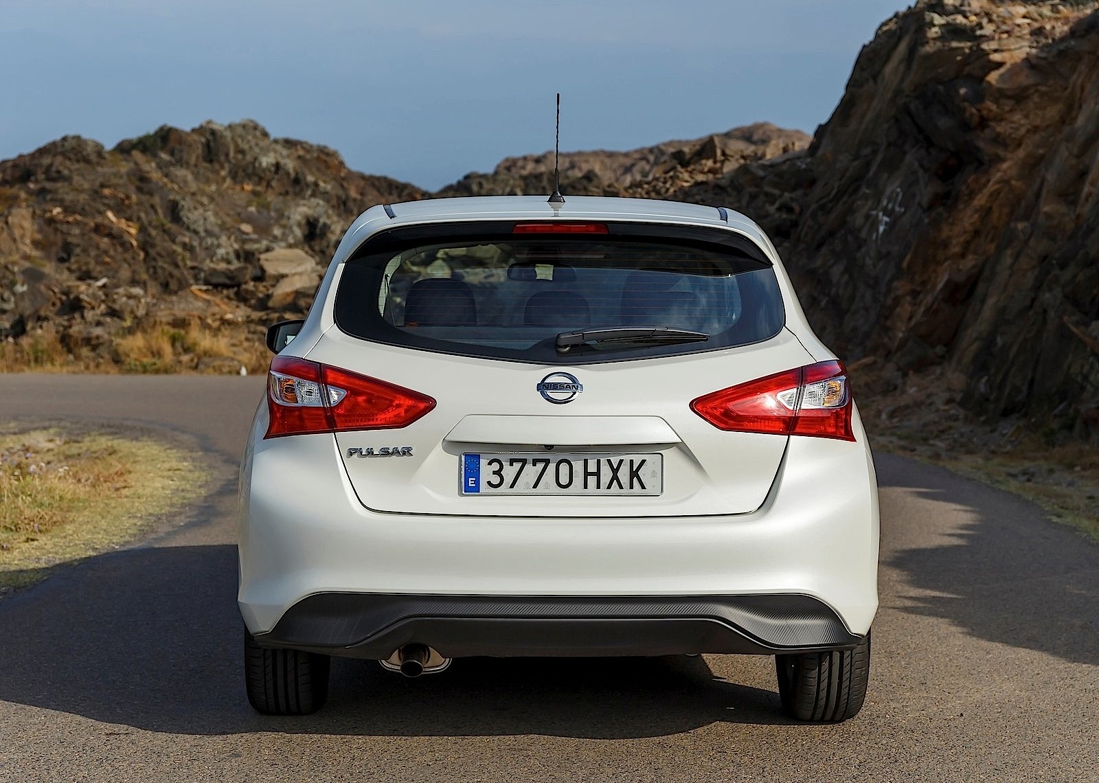 Nissan Almera / Pulsar 5 Doors photo 63