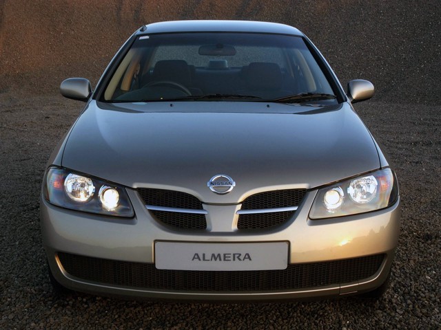 Nissan Almera / Pulsar Sedan foto 7