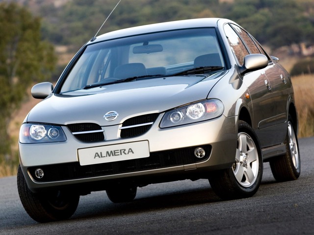 Nissan Almera / Pulsar Sedan foto 8