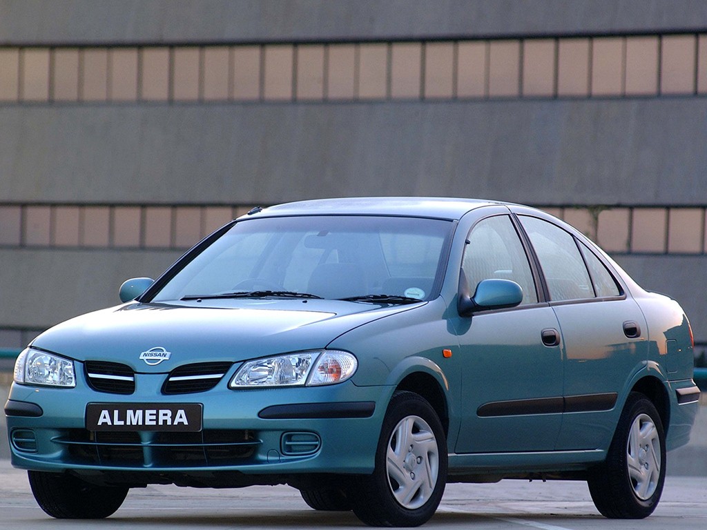Nissan Almera / Pulsar Sedan photo 16