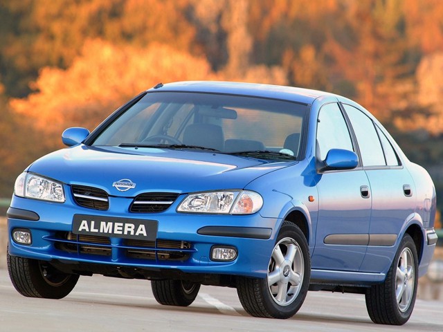 Nissan Almera / Pulsar Sedan foto 24