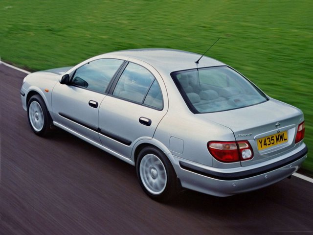 Nissan Almera / Pulsar Sedan foto 25