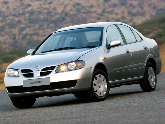 Nissan Almera / Pulsar Sedan foto 5
