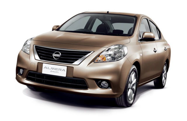 Nissan Almera / Pulsar Sedan foto 3