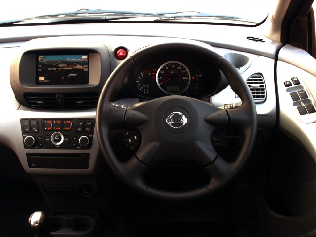 Nissan Almera Tino photo 39