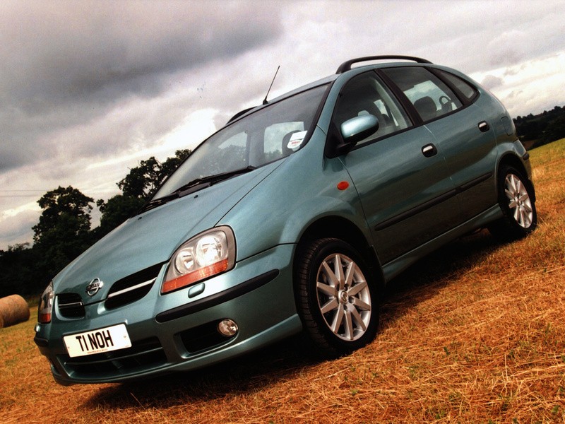 Nissan Almera Tino photo 8