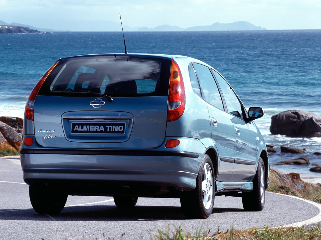 Nissan Almera Tino photo 15