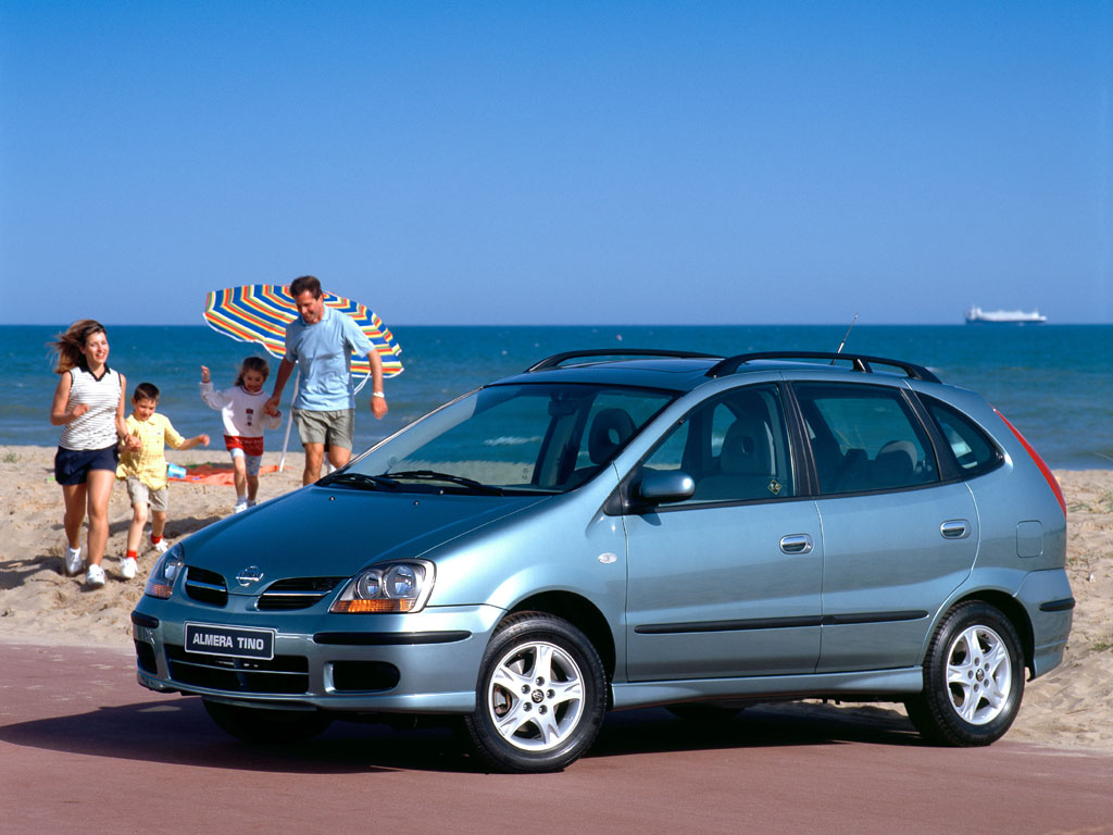 Nissan Almera Tino photo 16