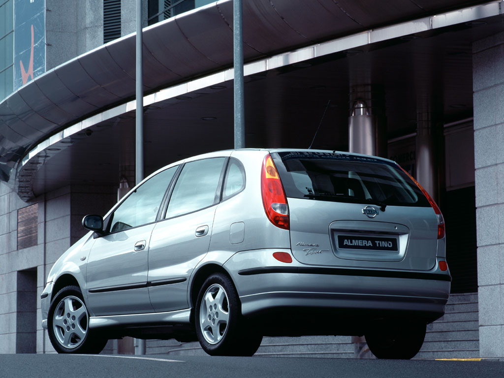 Nissan Almera Tino photo 23