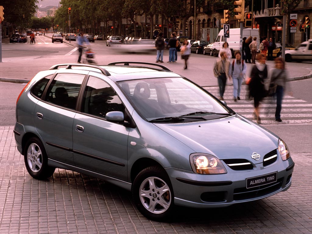 Nissan Almera Tino photo 25