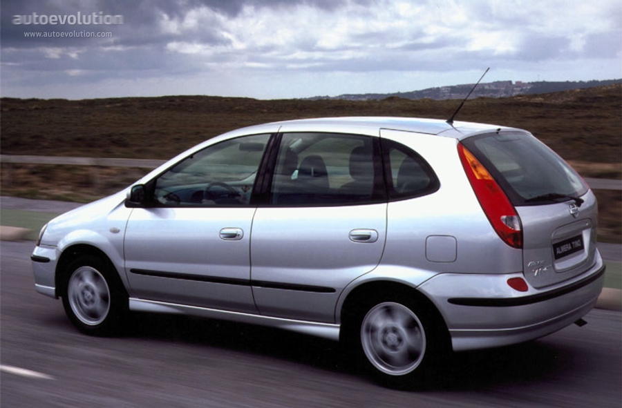 Nissan Almera Tino photo 3
