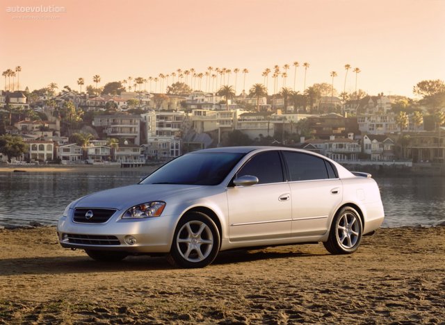 Nissan Altima Foto 3