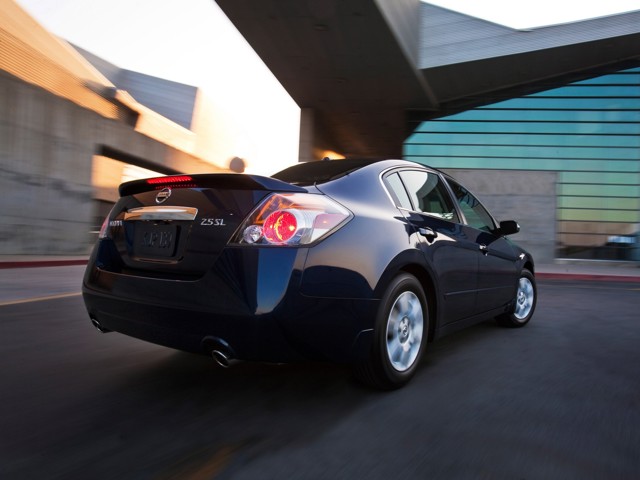 Nissan Altima foto 12