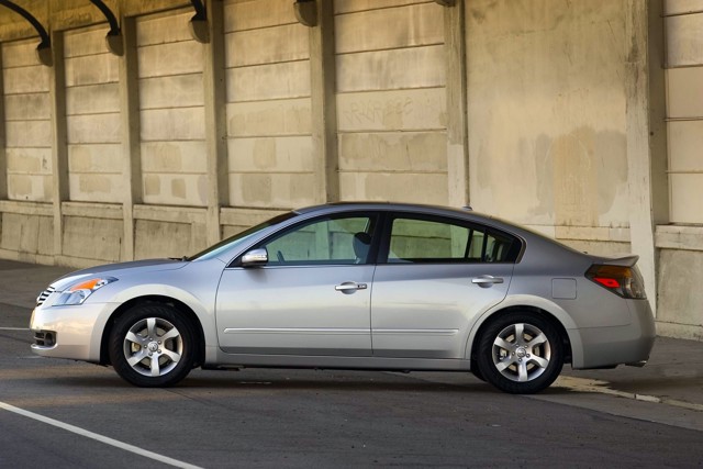 Nissan Altima foto 28