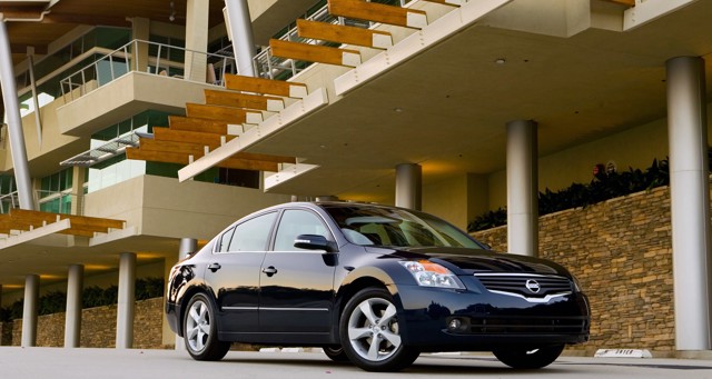 Nissan Altima foto 30