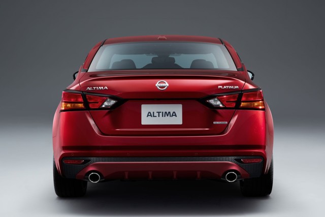 Nissan Altima Foto 10