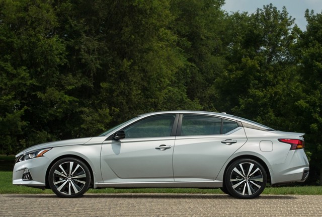 Nissan Altima Foto 19