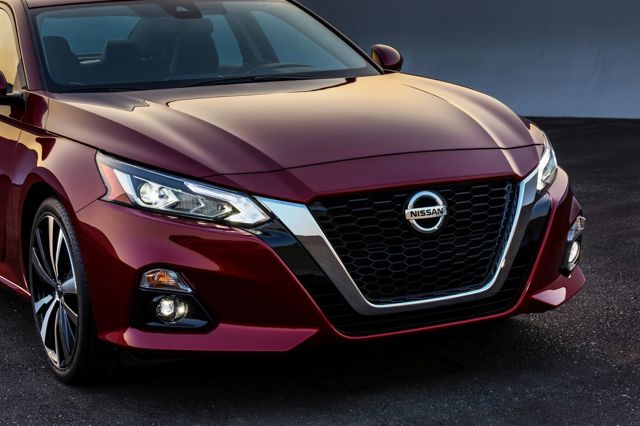 Nissan Altima Foto 4