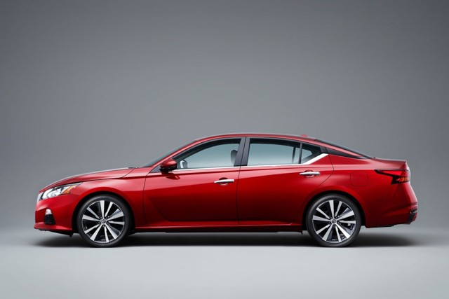 Nissan Altima Foto 7