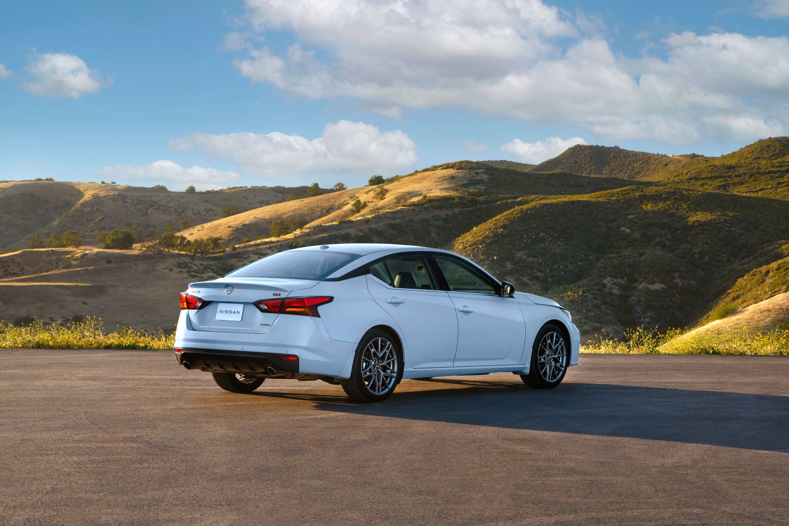 Nissan Altima photo 10