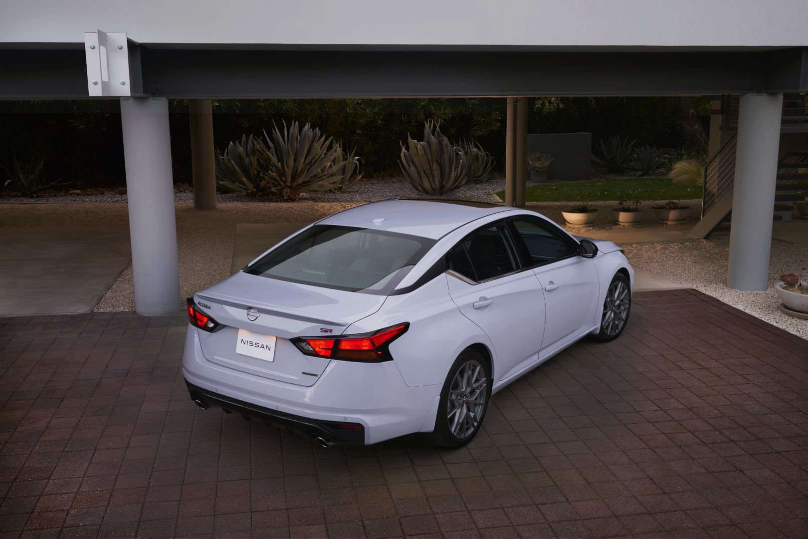 Nissan Altima photo 16