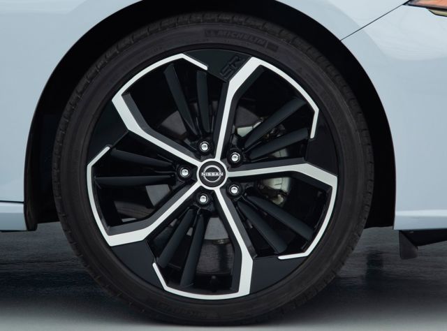 Nissan Altima foto 18