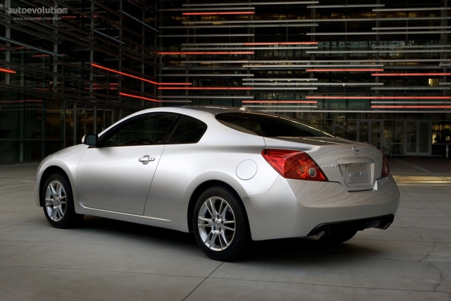 Nissan Altima foto 4