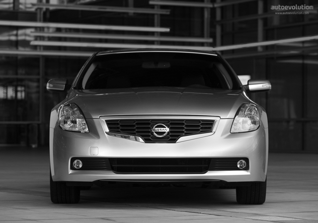 Nissan Altima foto 5