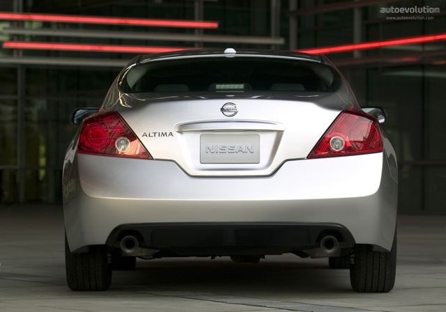 Nissan Altima foto 6