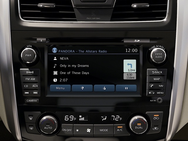 Nissan Altima Foto 23