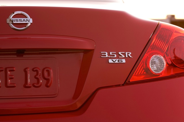 Nissan Altima Foto 7