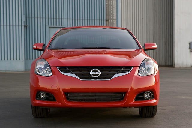 Nissan Altima Foto 8