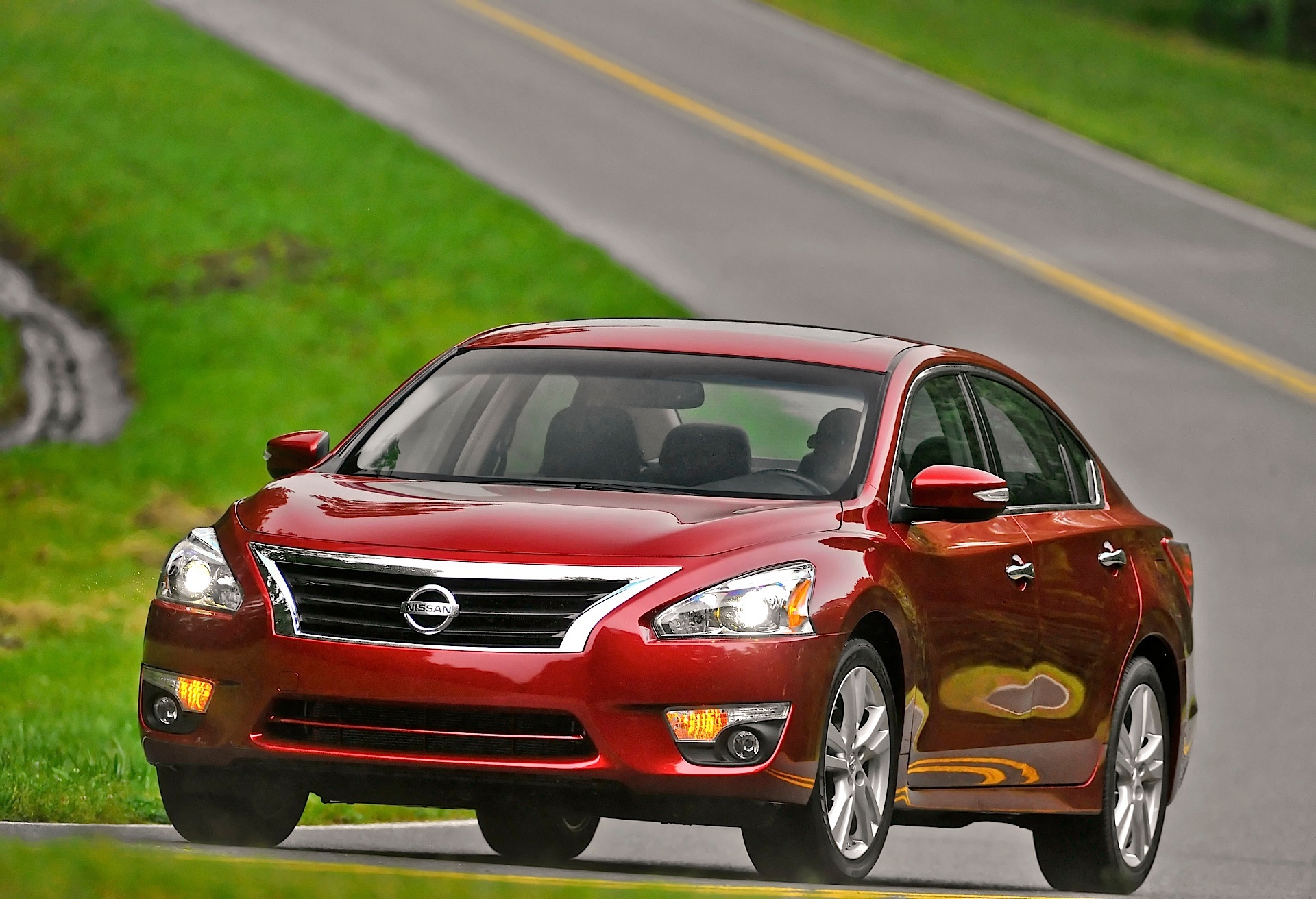 Nissan Altima photo 12