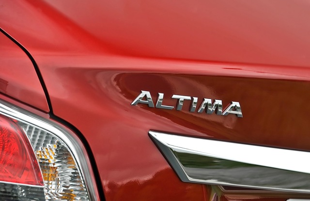 Nissan Altima foto 15