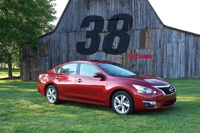 Nissan Altima foto 2