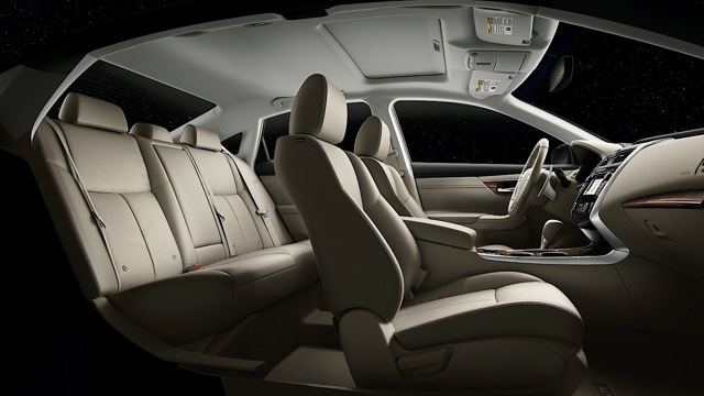 Nissan Altima foto 30
